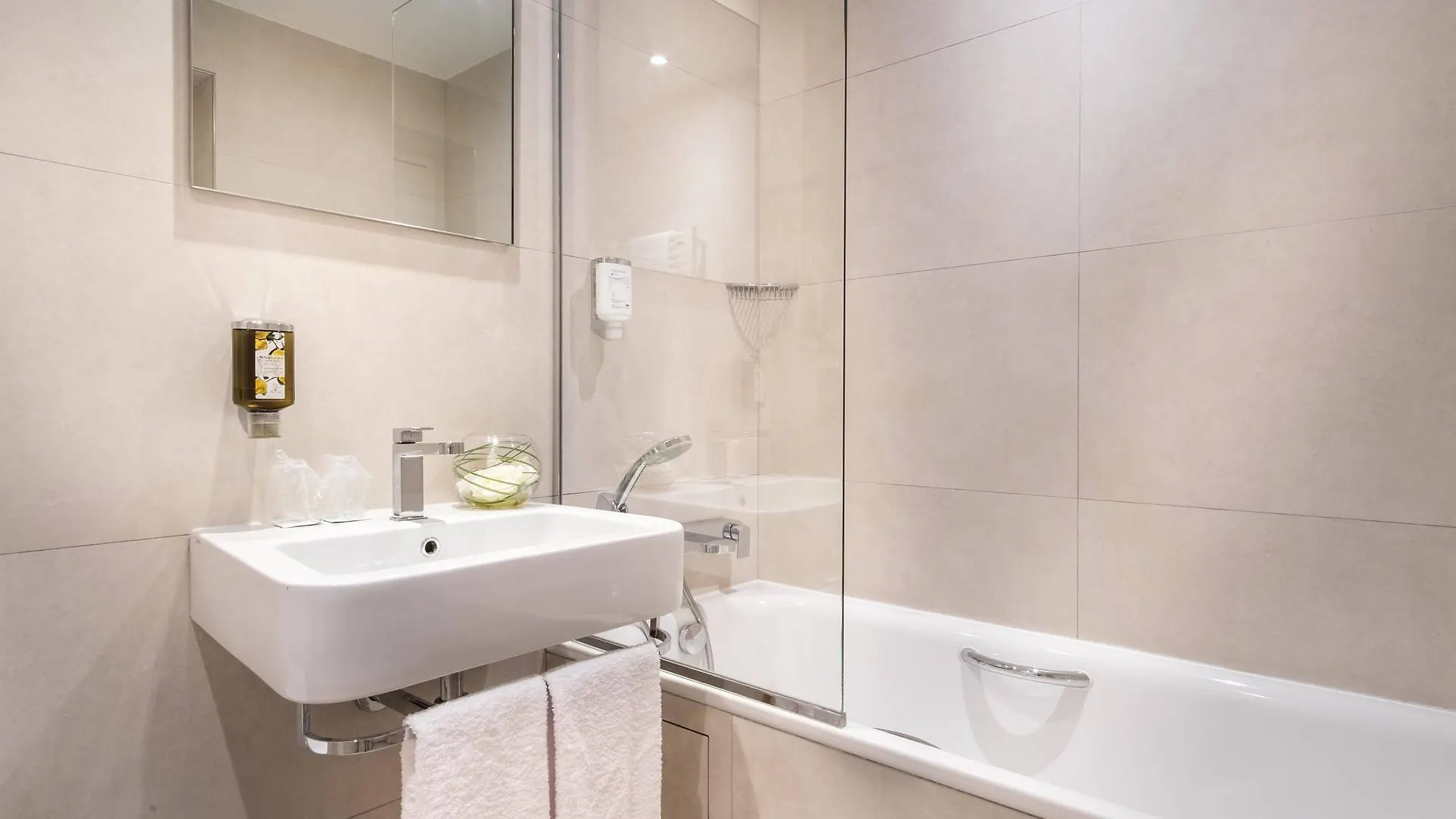 Hotell Waldorf Montparnasse Paris
