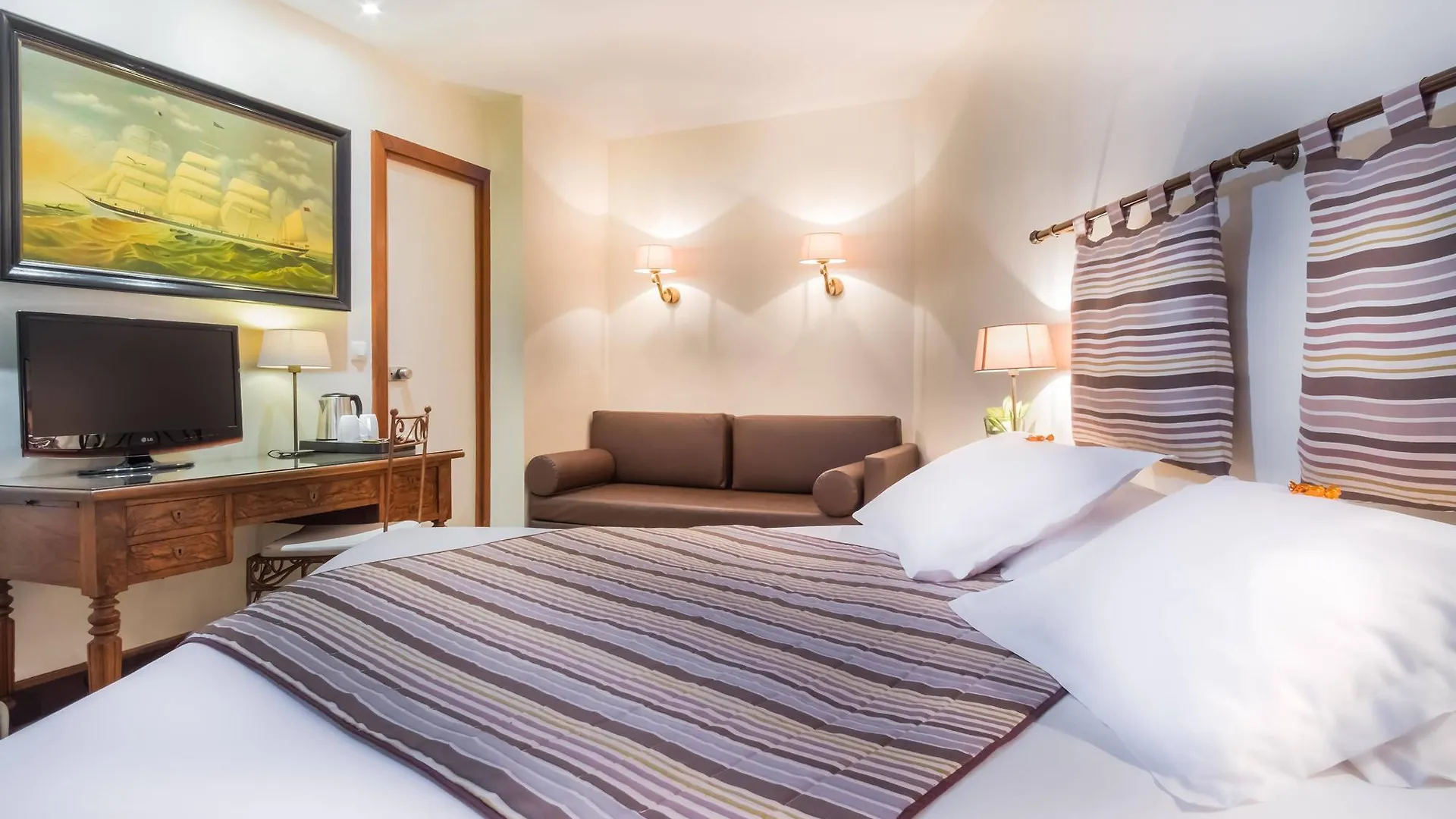 Waldorf Montparnasse Otel