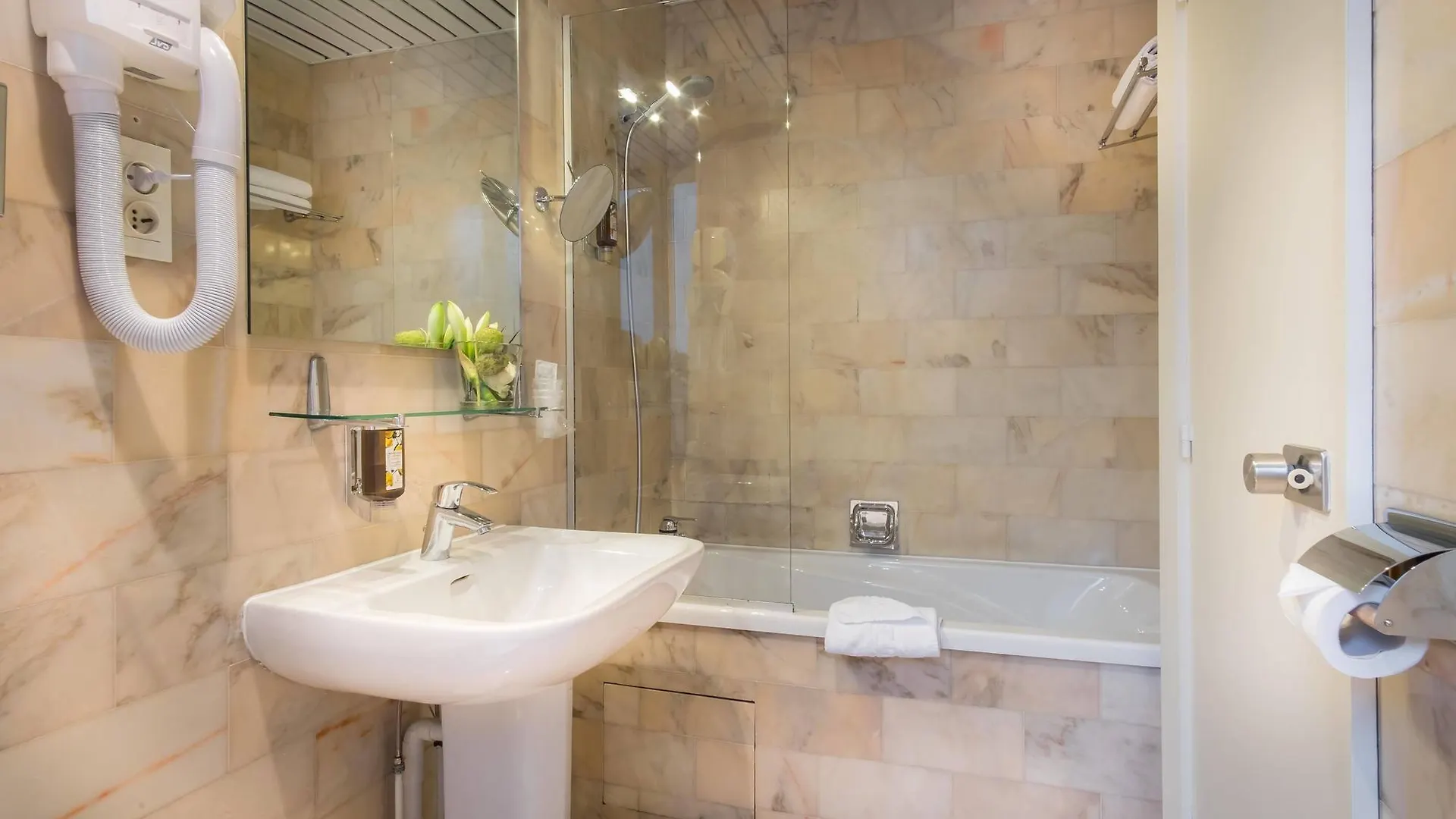 Otel Waldorf Montparnasse