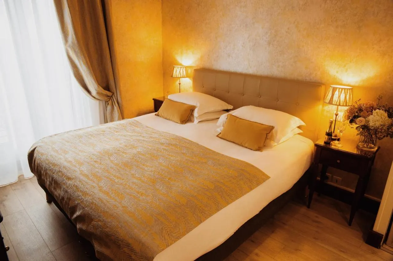 Waldorf Montparnasse Otel 3*